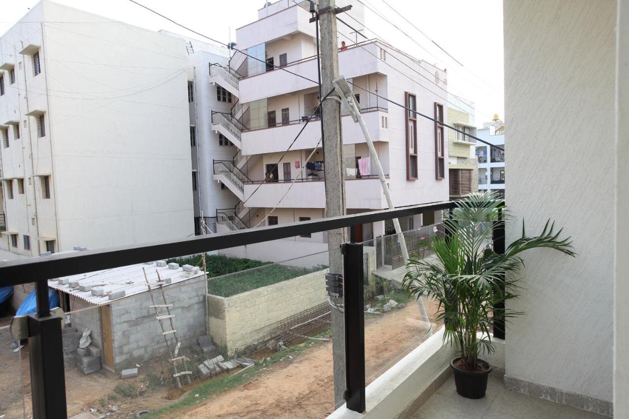Qualtems Guest House-With Ac Options Bangalore Exteriör bild