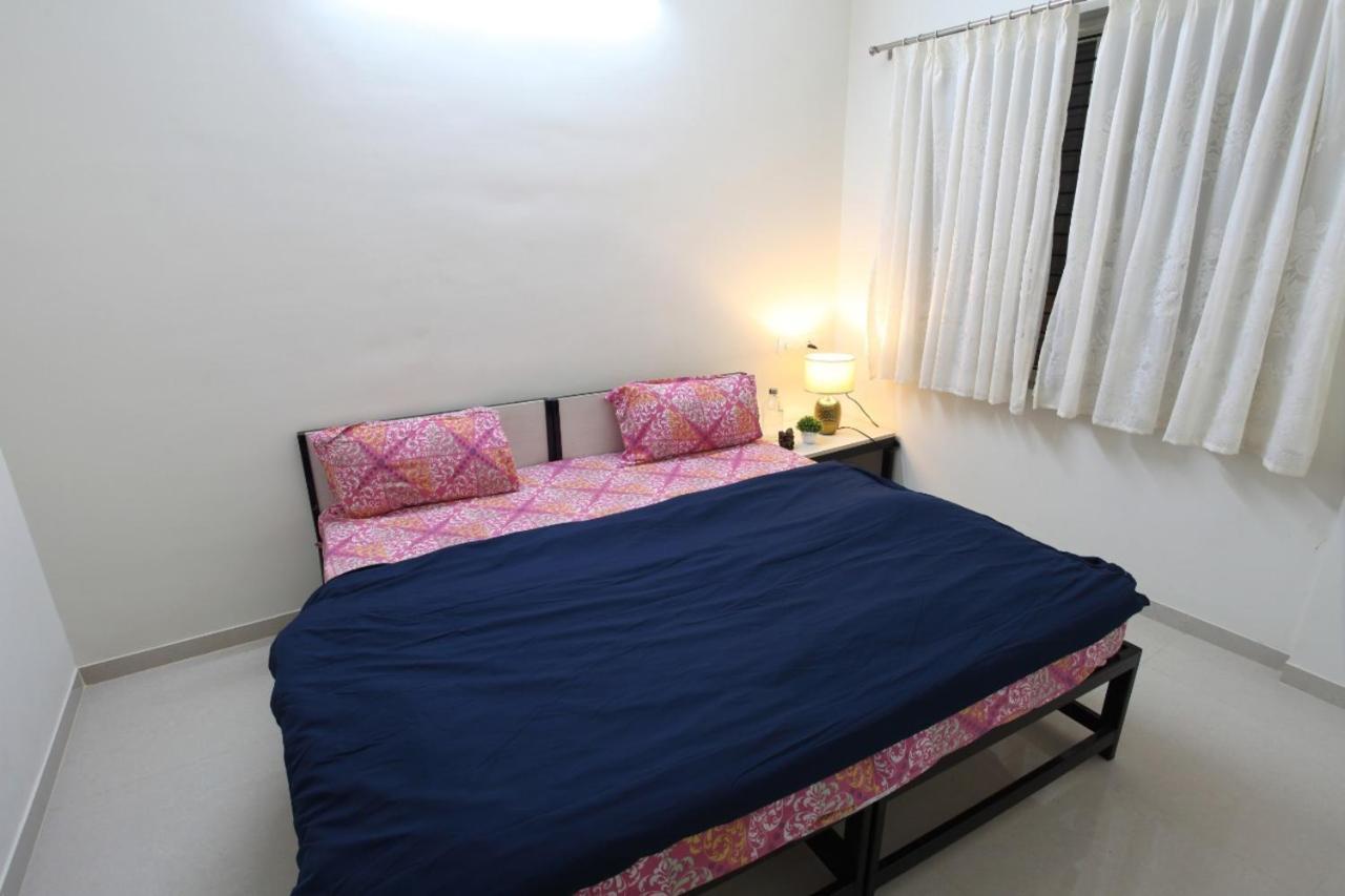 Qualtems Guest House-With Ac Options Bangalore Exteriör bild