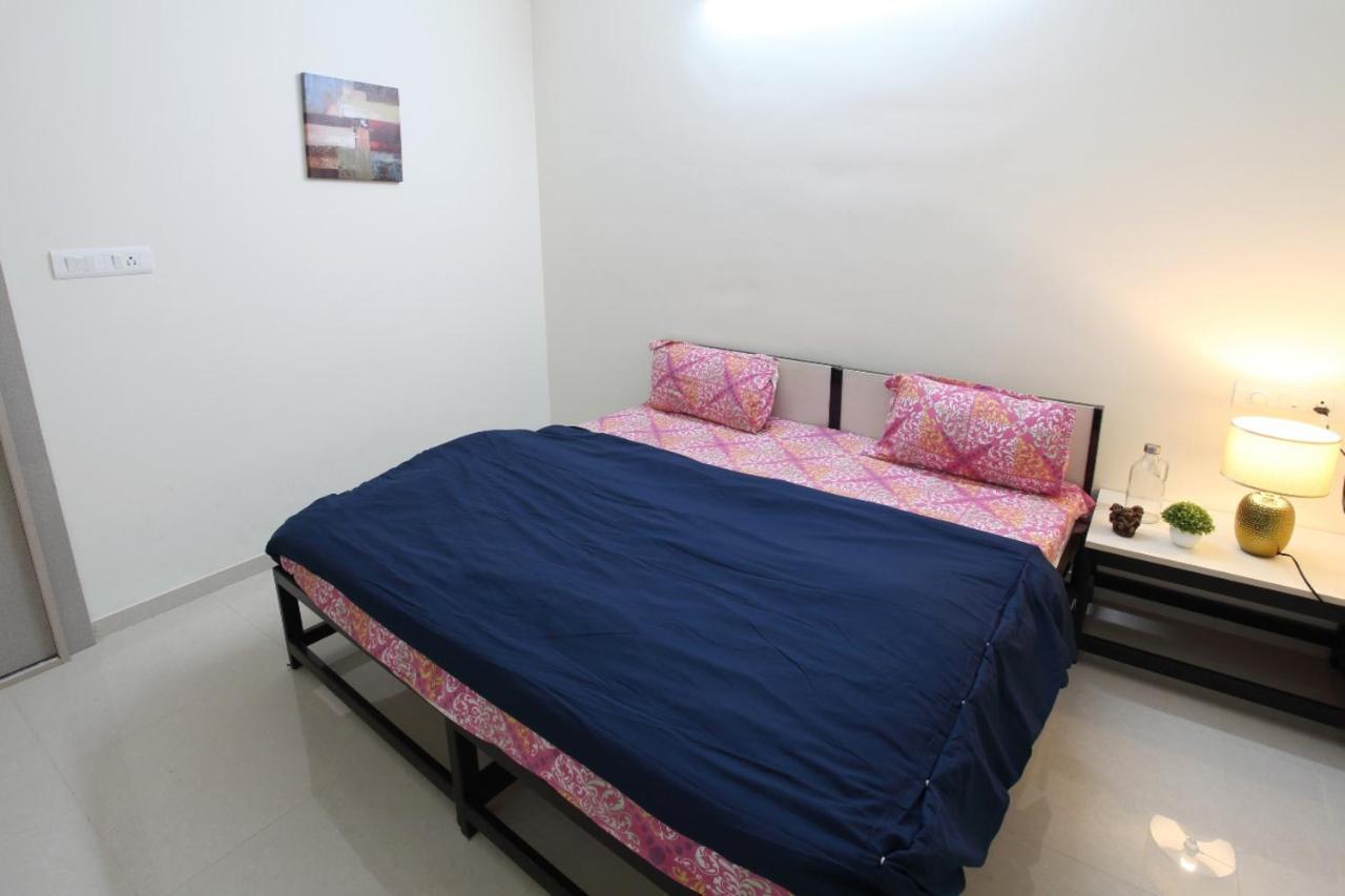 Qualtems Guest House-With Ac Options Bangalore Exteriör bild